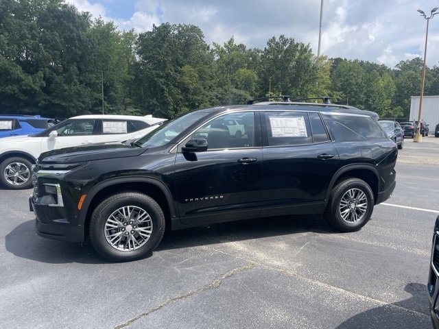2025 Chevrolet Traverse LT - Photo 2