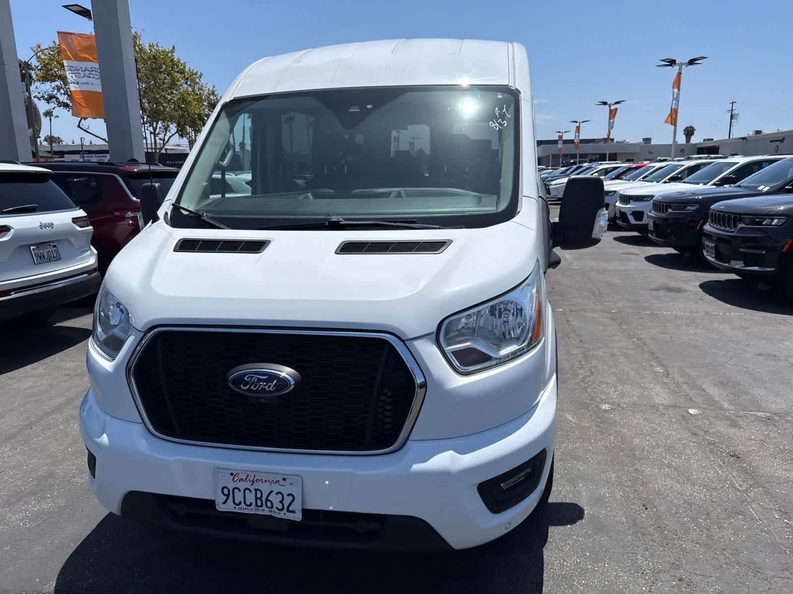 Used 2022 Oxford White Ford XLT image 3