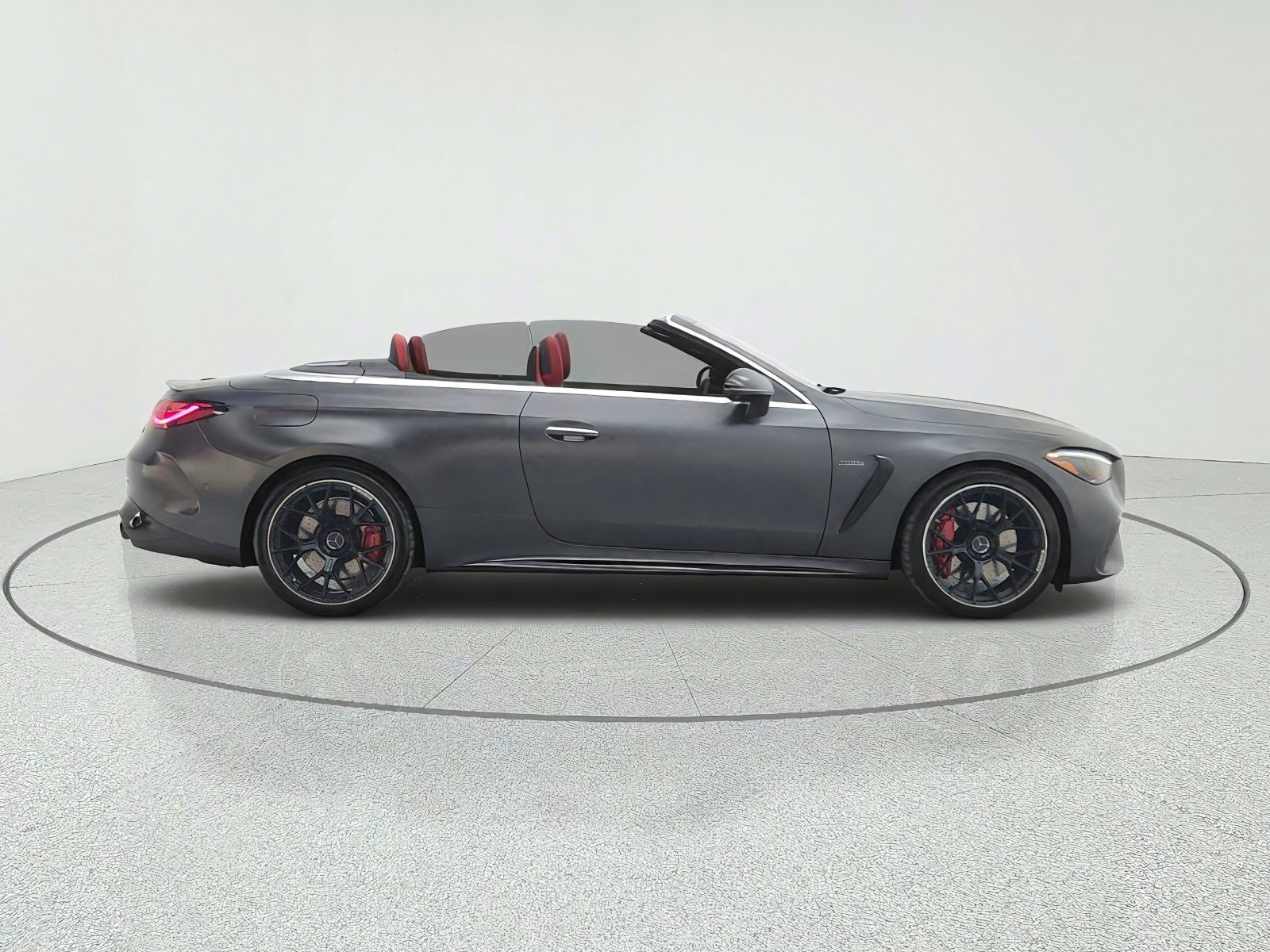 Certified Used 2026 MANUFAKTUR Graphite Grey Magno Mercedes-Benz AMG® CLE 53 4MATIC+ Cabriolet image 4