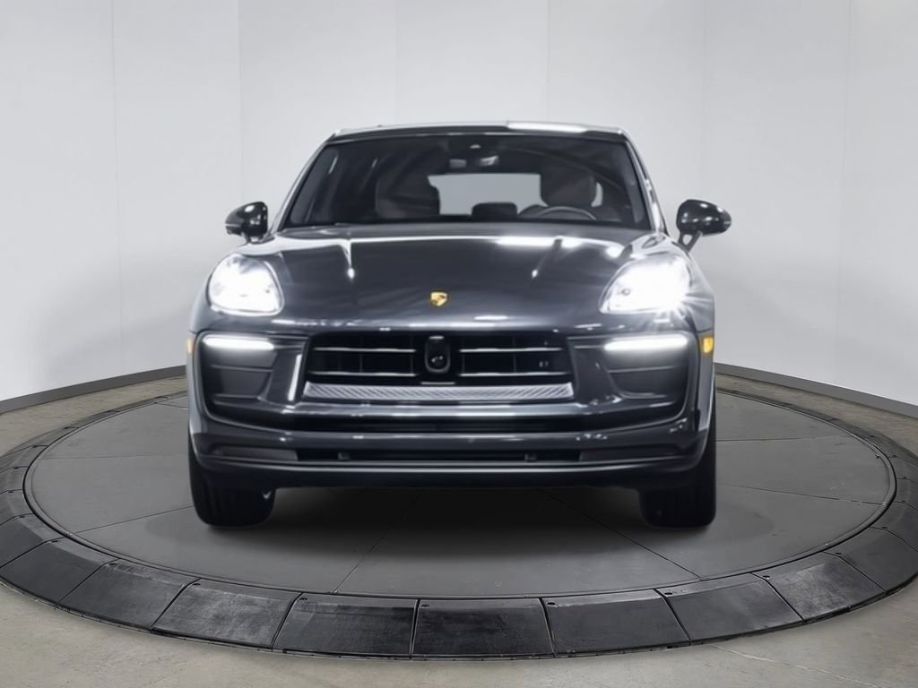 2025 Porsche Macan - Photo 10