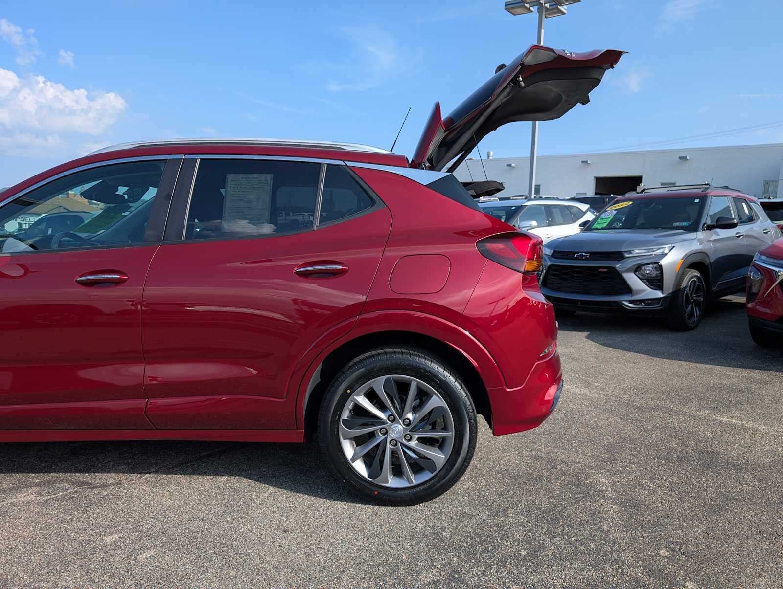 Used 2023 Cinnabar Metallic Buick Select image 11