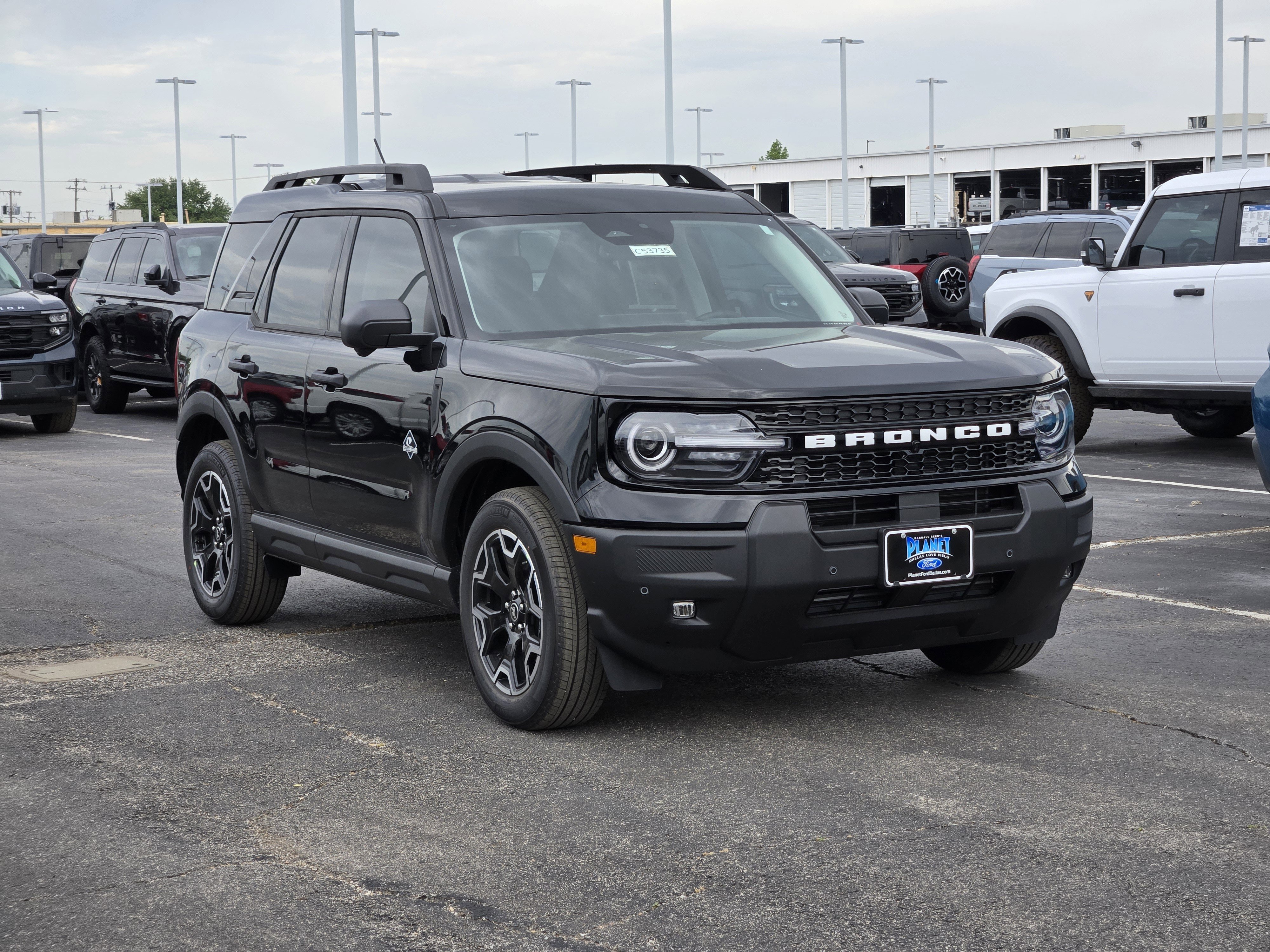 New 2026 Shadow Black Ford Outer Banks image 2