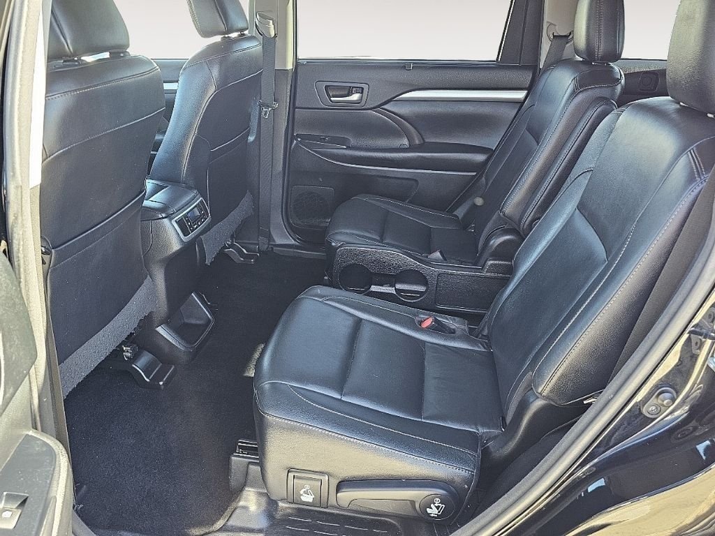 2017 Toyota Highlander XLE - Photo 23