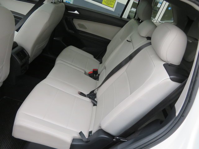 Used 2021 Pure White Volkswagen SEL image 19