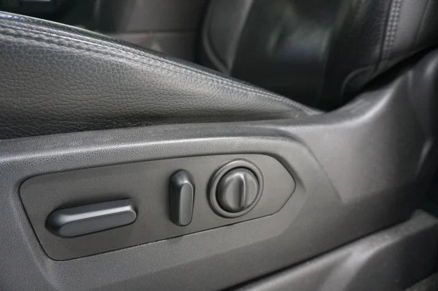 Used 2020 Dark Sky Metallic GMC Denali image 17