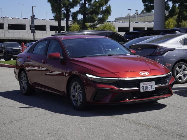 2024 Hyundai Elantra SEL