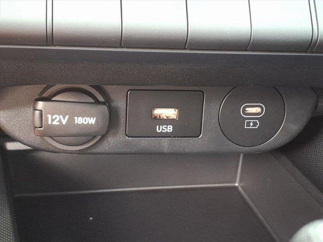 2025 Hyundai Elantra SE - Photo 10