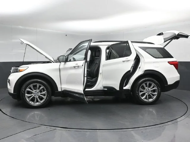Certified Used 2024 Star White Ford XLT image 56
