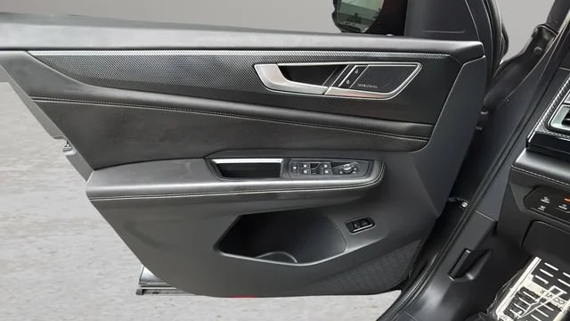 Used 2024 Gray Volkswagen 2.0T SEL Premium R-Line image 17