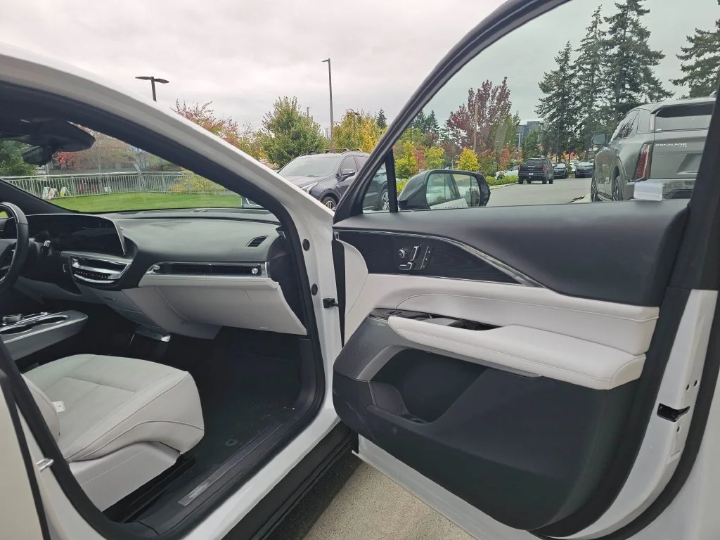 Certified Used 2024 Crystal White Tricoat Cadillac Sport 3 image 12