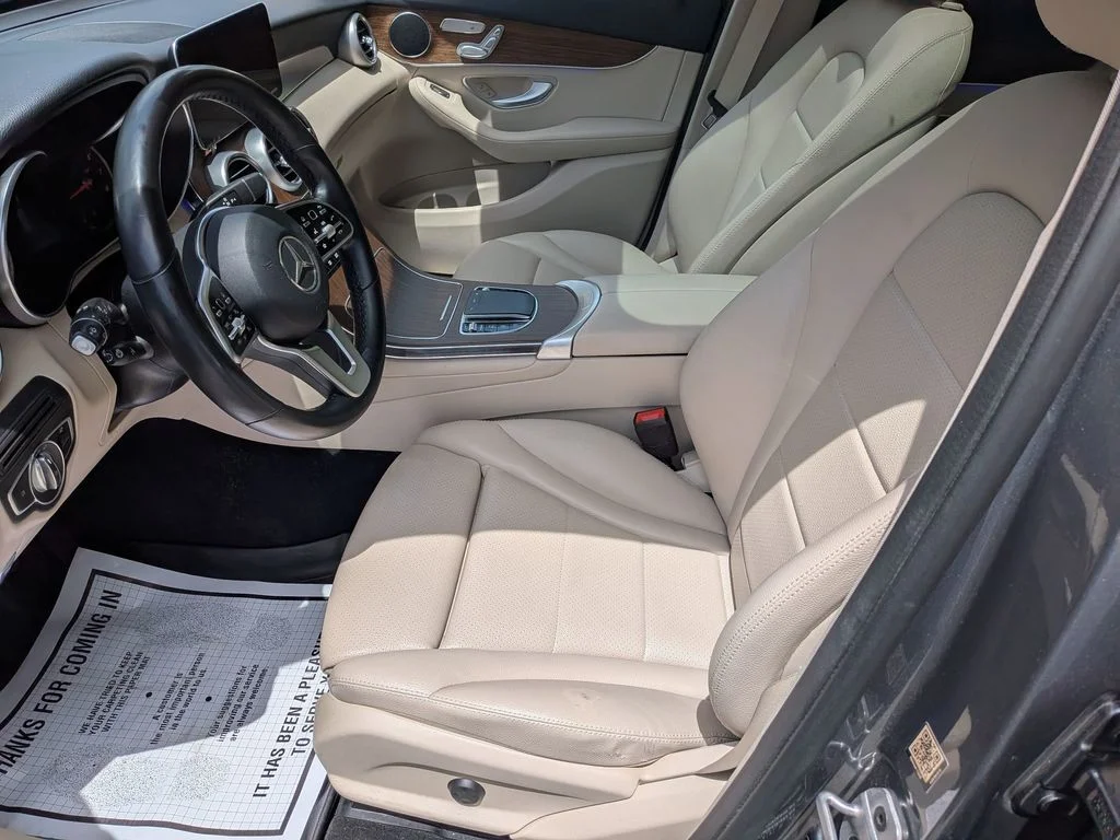 Used 2022  Mercedes-Benz GLC 300 image 12