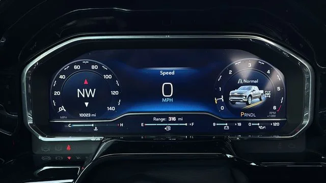 Used 2025 Black Chevrolet RST image 13