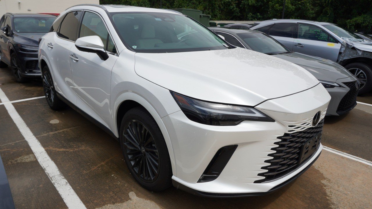 Certified Used 2024 White Lexus RX 350 Premium image 3