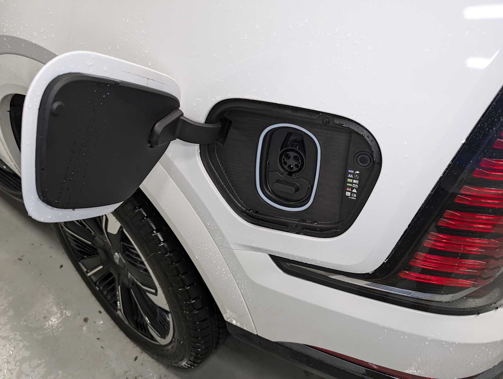 2025 Cadillac Escalade IQ Sport 2 - Photo 13