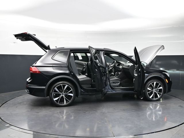 Used 2024 Deep Black Pearl Volkswagen 2.0T SEL R-Line image 40