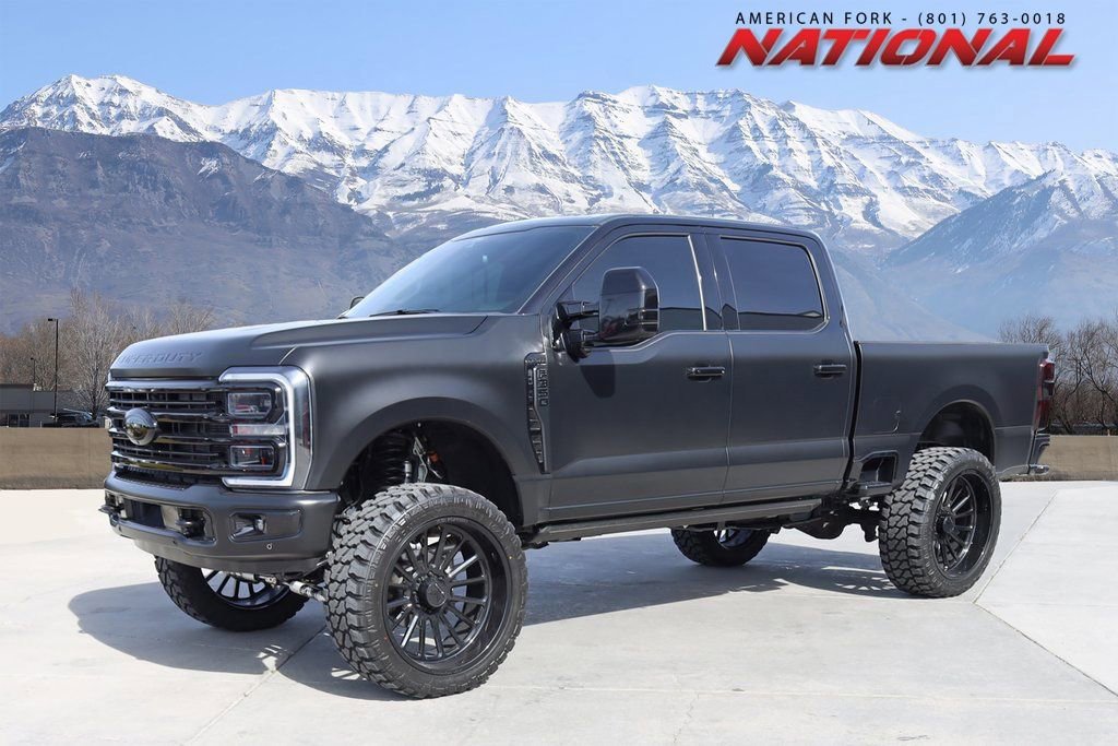 2025 Ford F-350 Platinum 4x4 Crew Cab 160 in SRW's photo
