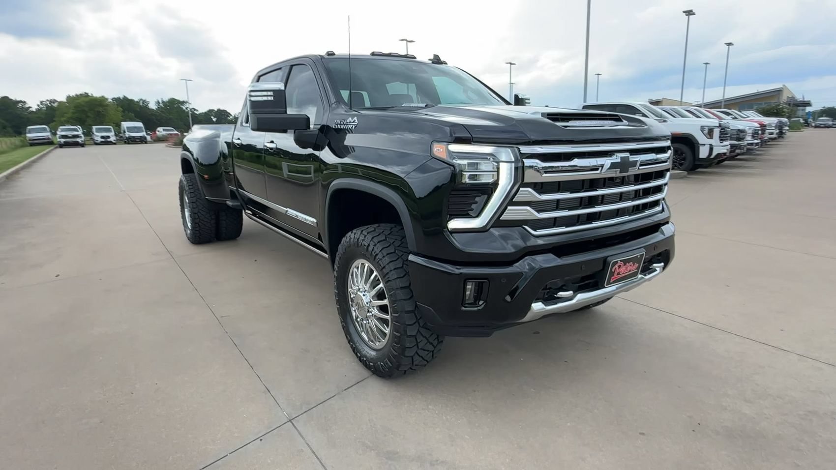 New 2026 Black Chevrolet High Country image 2