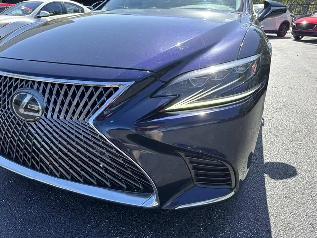 Used 2019  Lexus 500 Base image 9