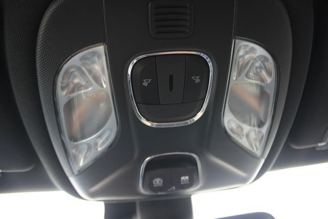 Used 2022 Gray Jeep Latitude image 12