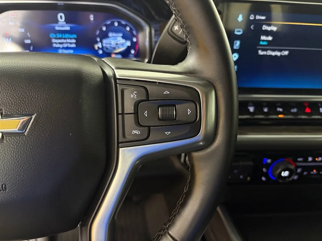 Used 2025 Black Chevrolet LTZ image 27