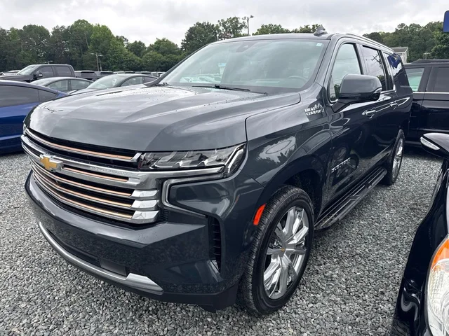 2022 Chevrolet Suburban High Country