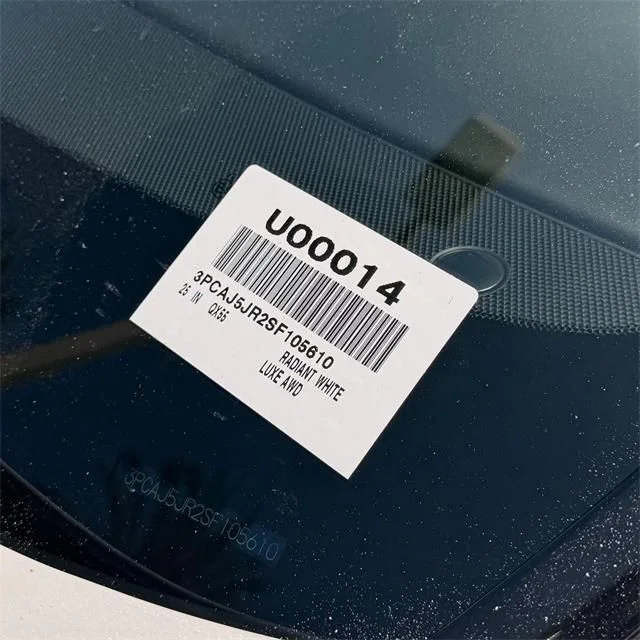 Used 2025 White INFINITI LUXE image 13