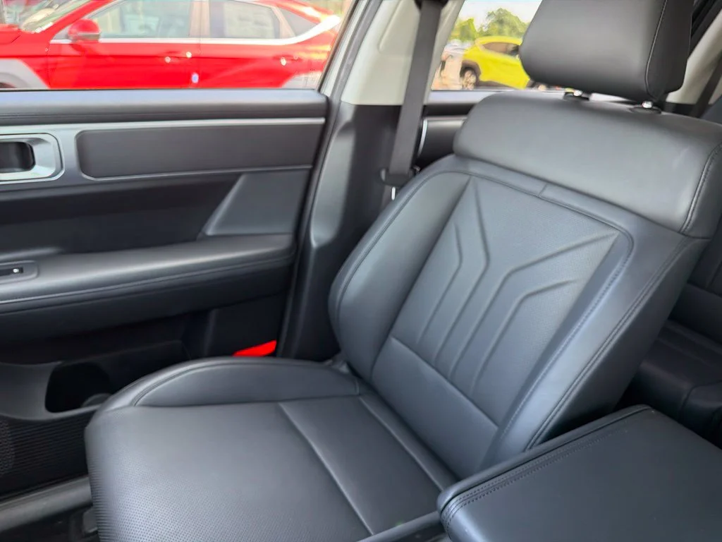 Used 2026 Silver Hyundai SEL image 33