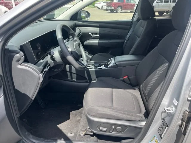 Used 2025 Shimmering Silver Hyundai SEL image 16