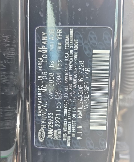 Used 2023 Black Hyundai SEL image 16