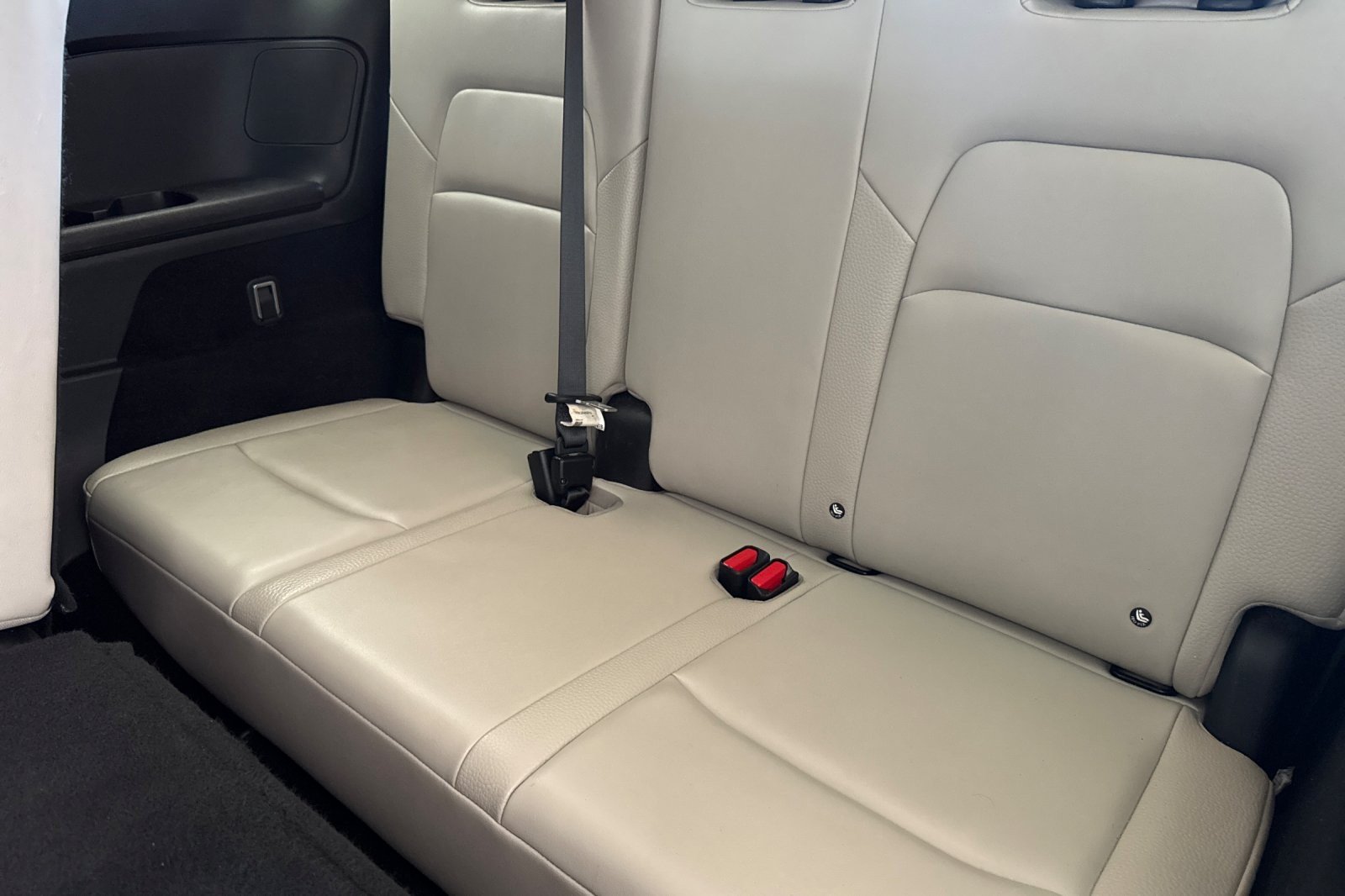 Used 2022 WHITE Nissan SL image 14