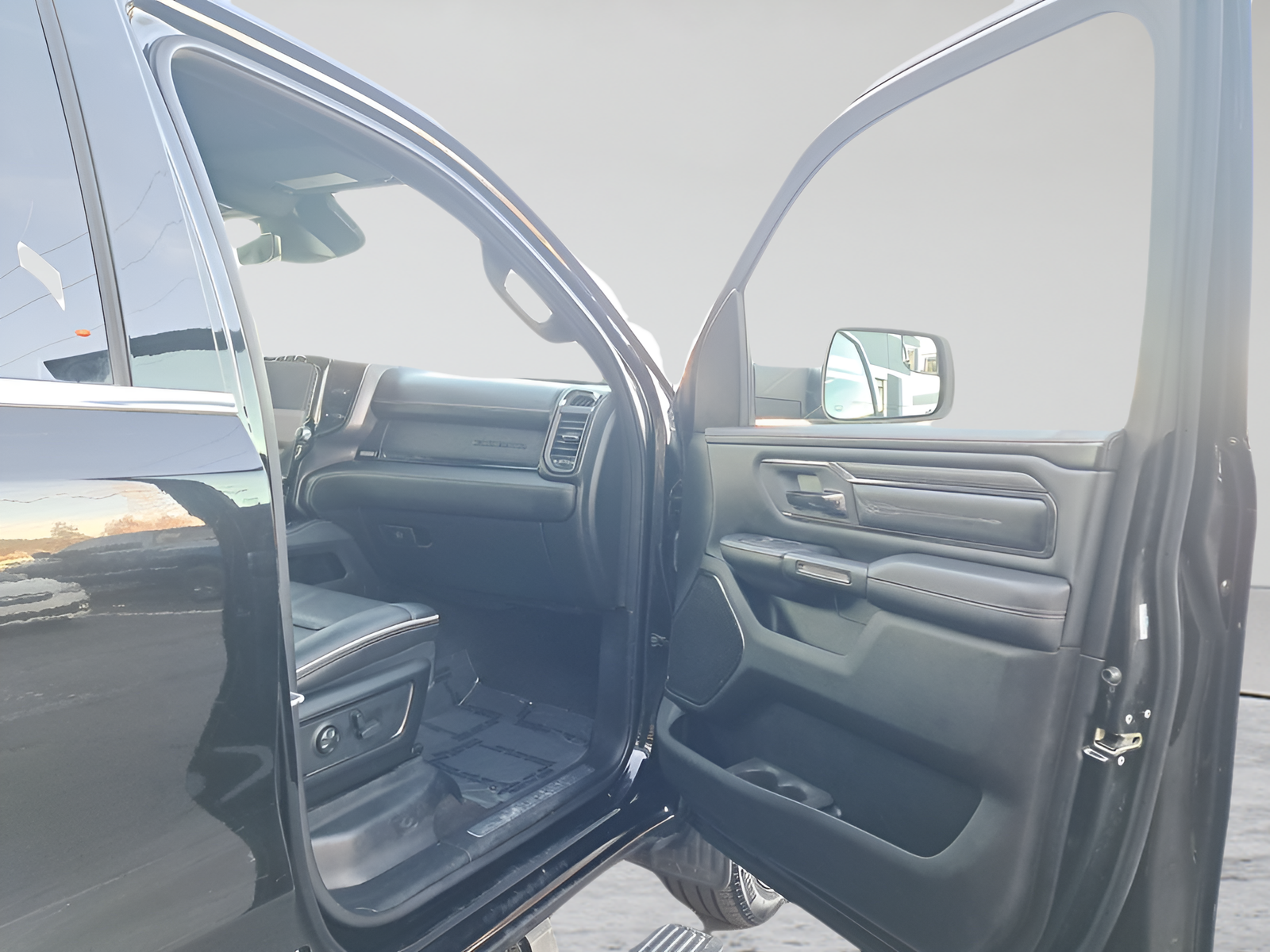 Used 2022 Diamond Black Crystal Pearlcoat Ram Limited image 16