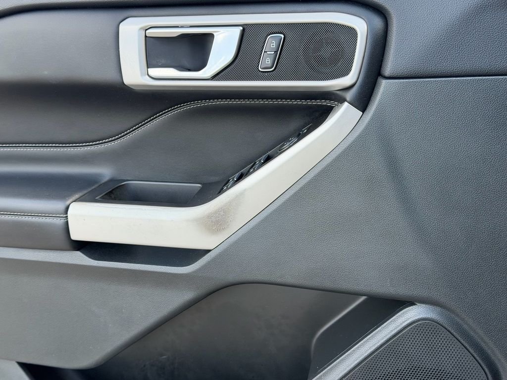 Used 2023 Silver Ford XLT image 28