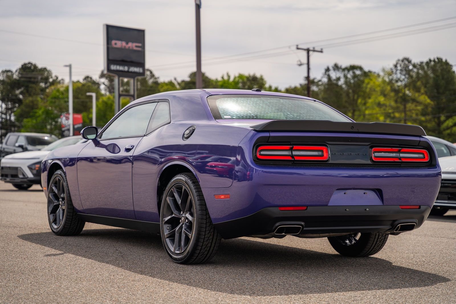 2023 Dodge Challenger SXT - Photo 8