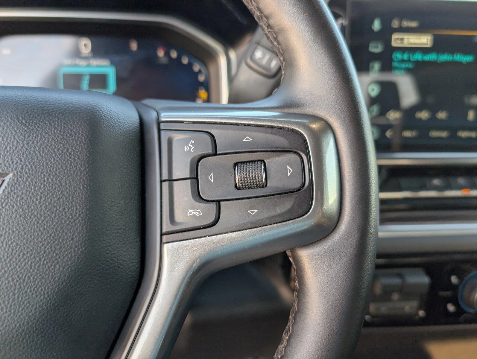Used 2026 White Sands Chevrolet RST image 27