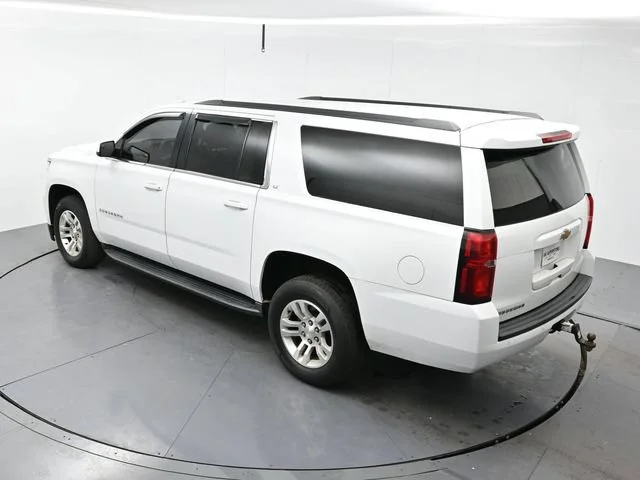 Used 2019 SUMMIT WHITE Chevrolet LT image 21