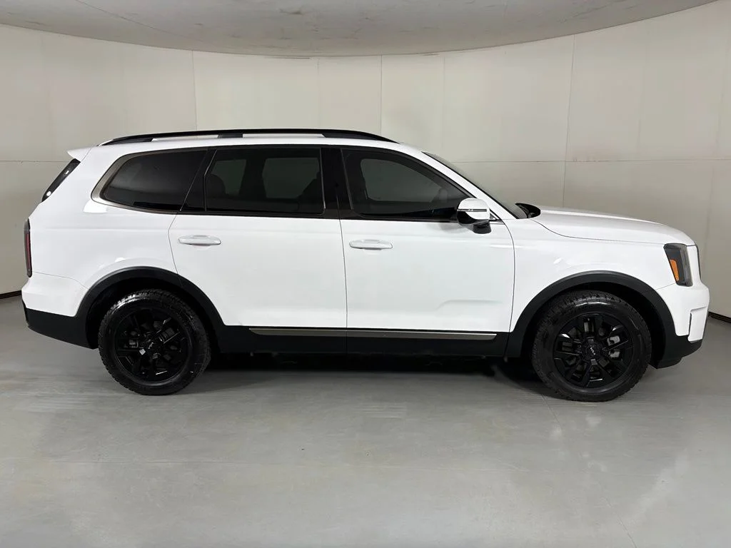 Used 2023 White Kia SX-Prestige X-Pro image 9