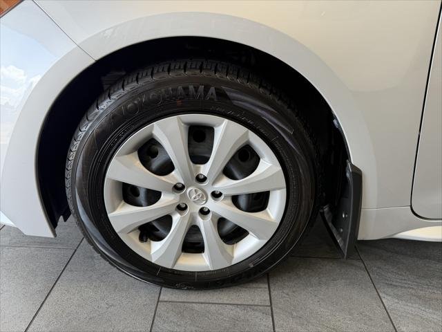 Certified Used 2023 SILVER ME. Toyota  image 43