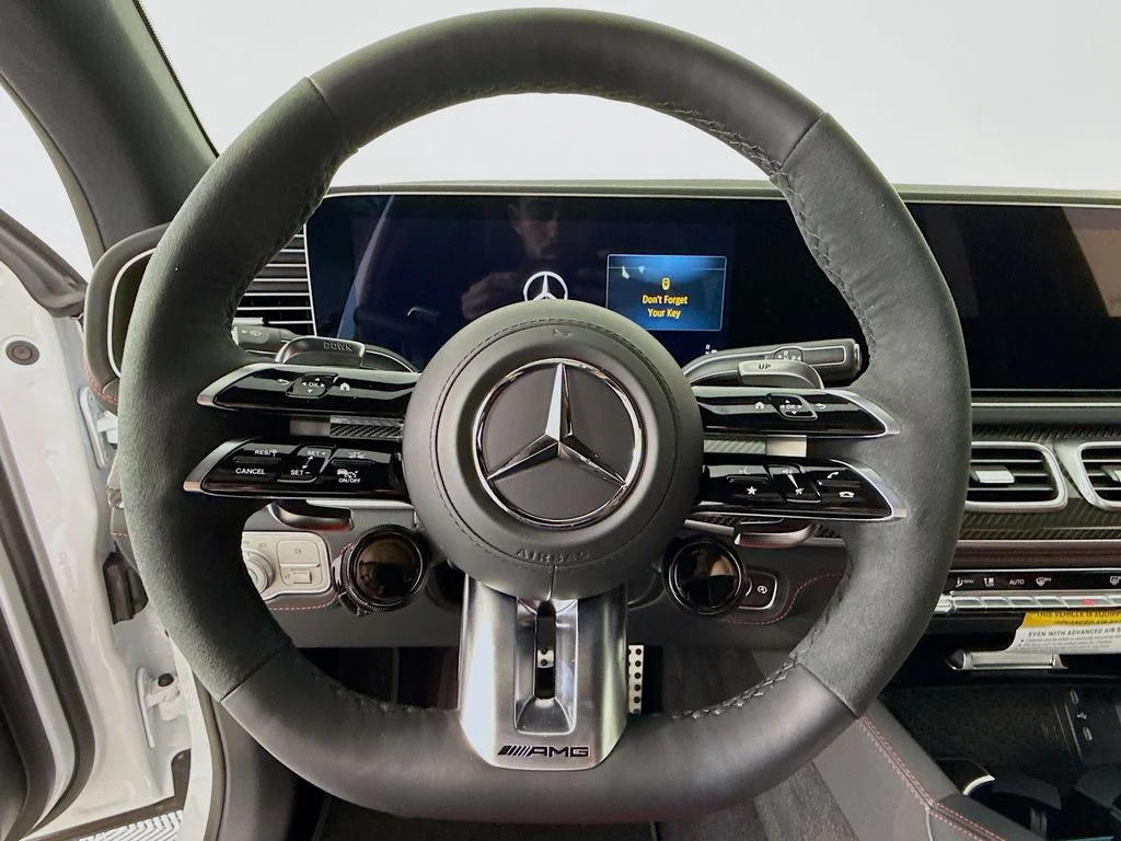 New 2026 MANUFAKTUR Moonlight White Metallic Mercedes-Benz GLE 53 AMG® image 12