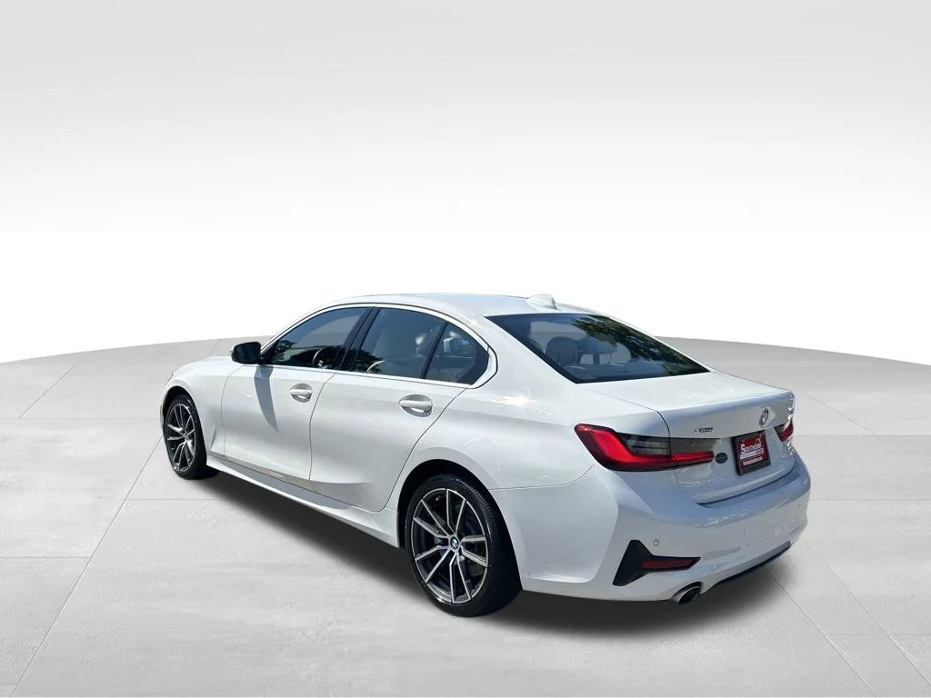 Used 2021 White BMW 330i xDrive image 3