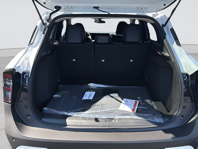 2026 Nissan KICKS SR AWD - Photo 12