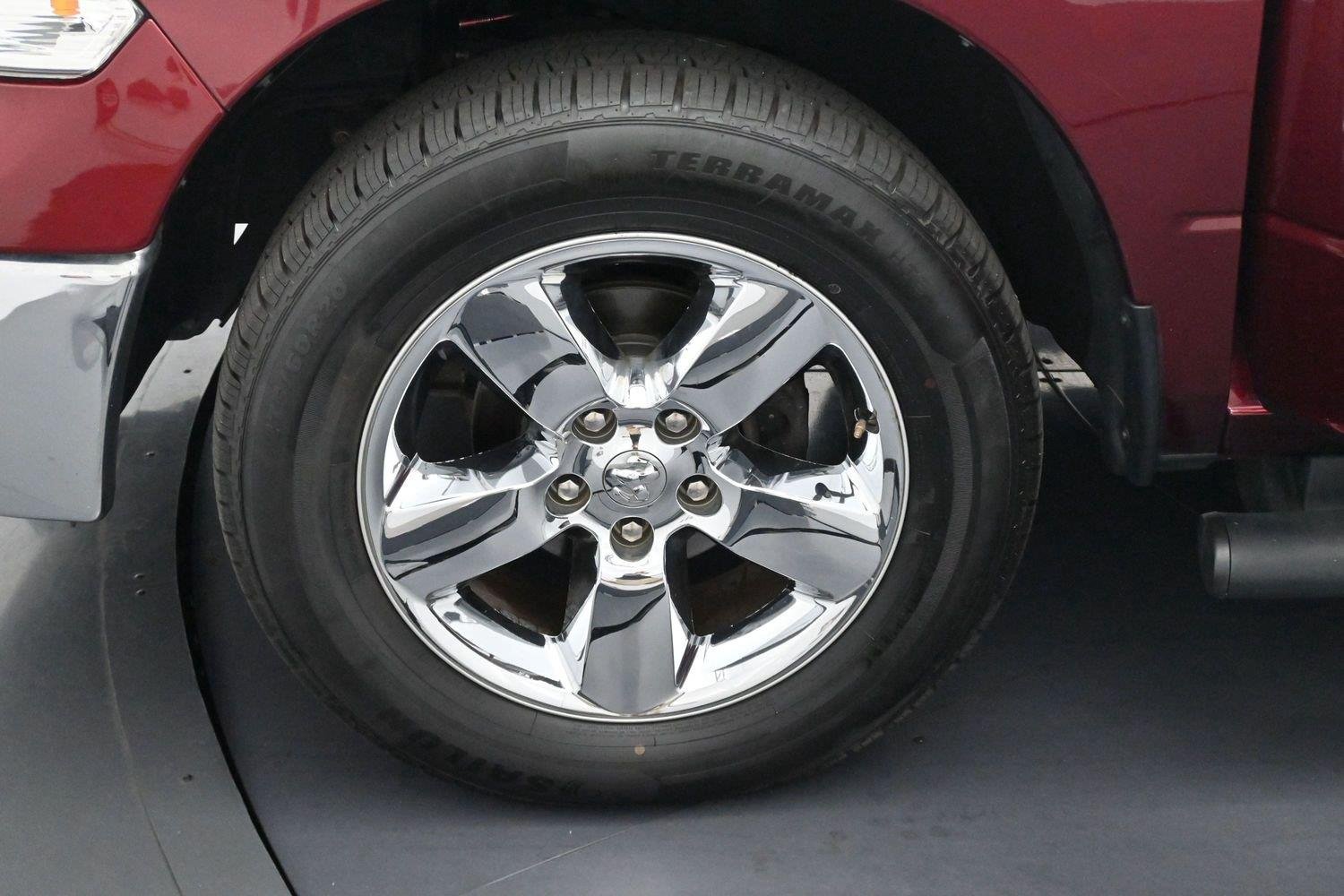 Used 2017 Delmonico Red Pearlcoat Ram Big Horn image 36
