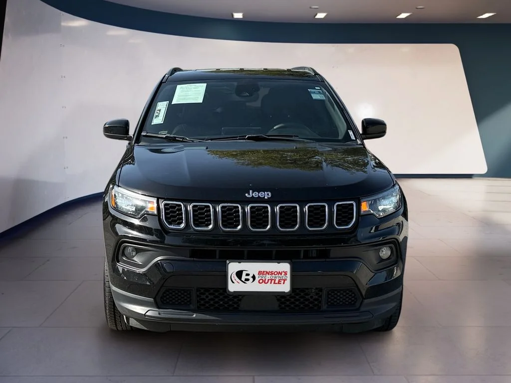 Used 2024 Black Jeep Latitude image 8