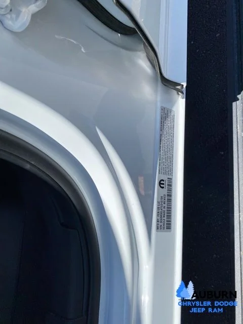 New 2026 Bright White Clear-Coat Exterior Paint RAM LARAMIE image 31