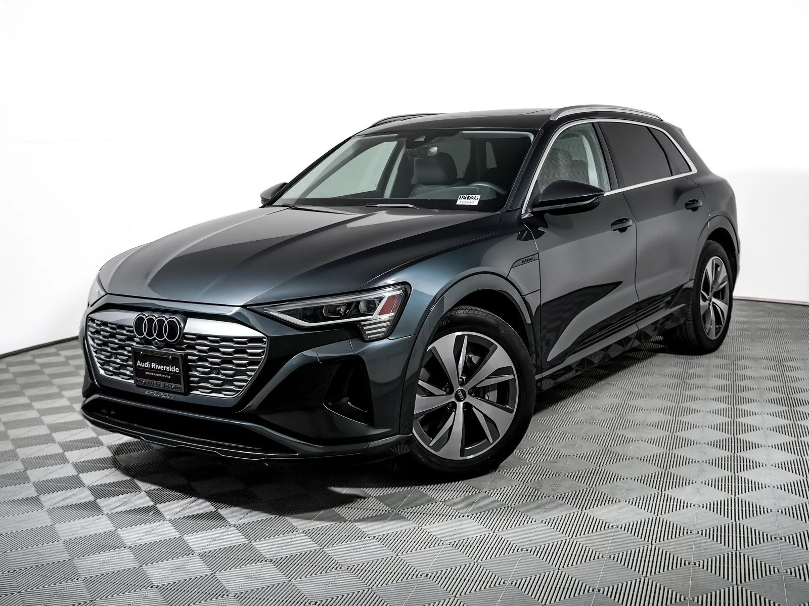 2024 Audi Q8 e-tron