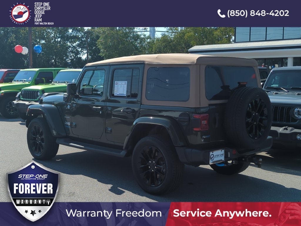 Used 2022 Green Jeep Unlimited Sahara 4xe image 4