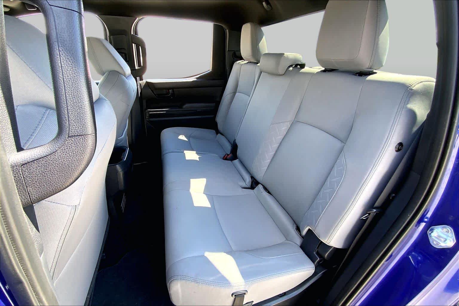 Used 2025 Blue Crush Metallic Toyota SR5 image 20