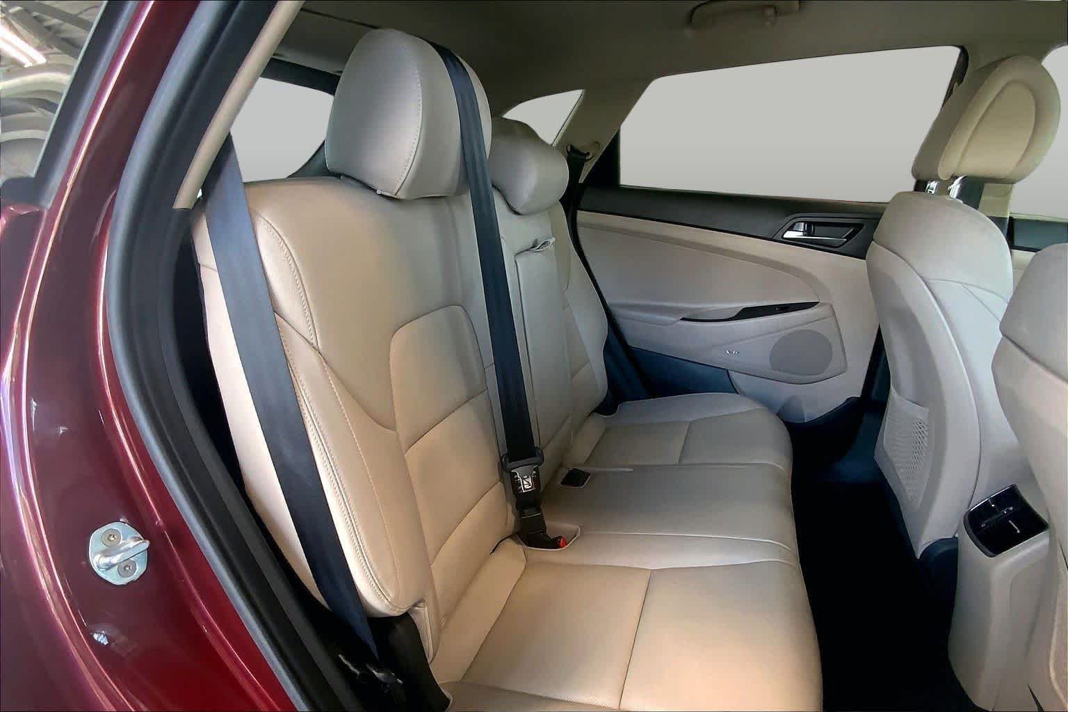 Used 2017 Ruby Wine Hyundai SE Plus image 20