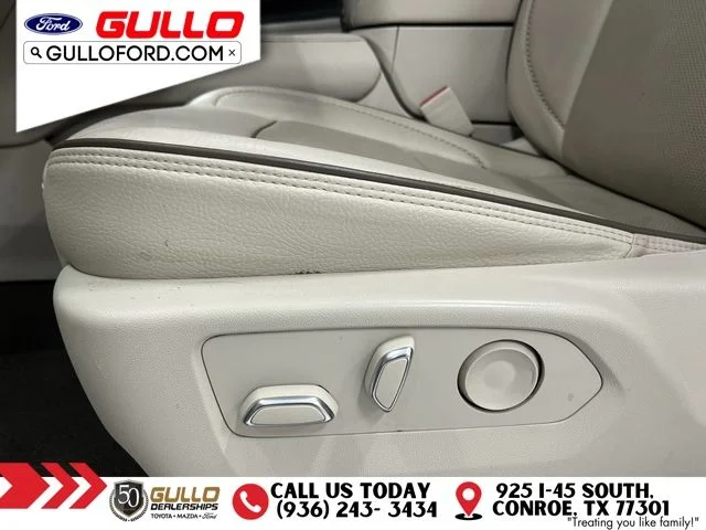 Used 2022 White Frost Tri-Coat GMC Denali image 22