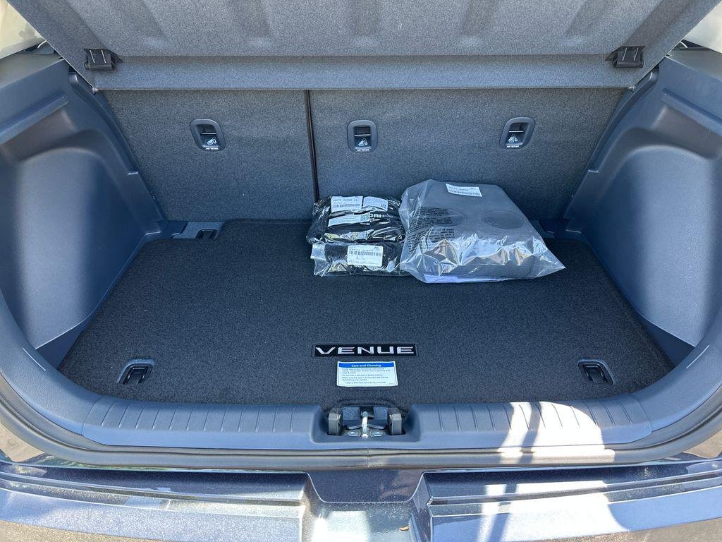 New 2026 White Hyundai SEL w/Two-Tone Roof image 17