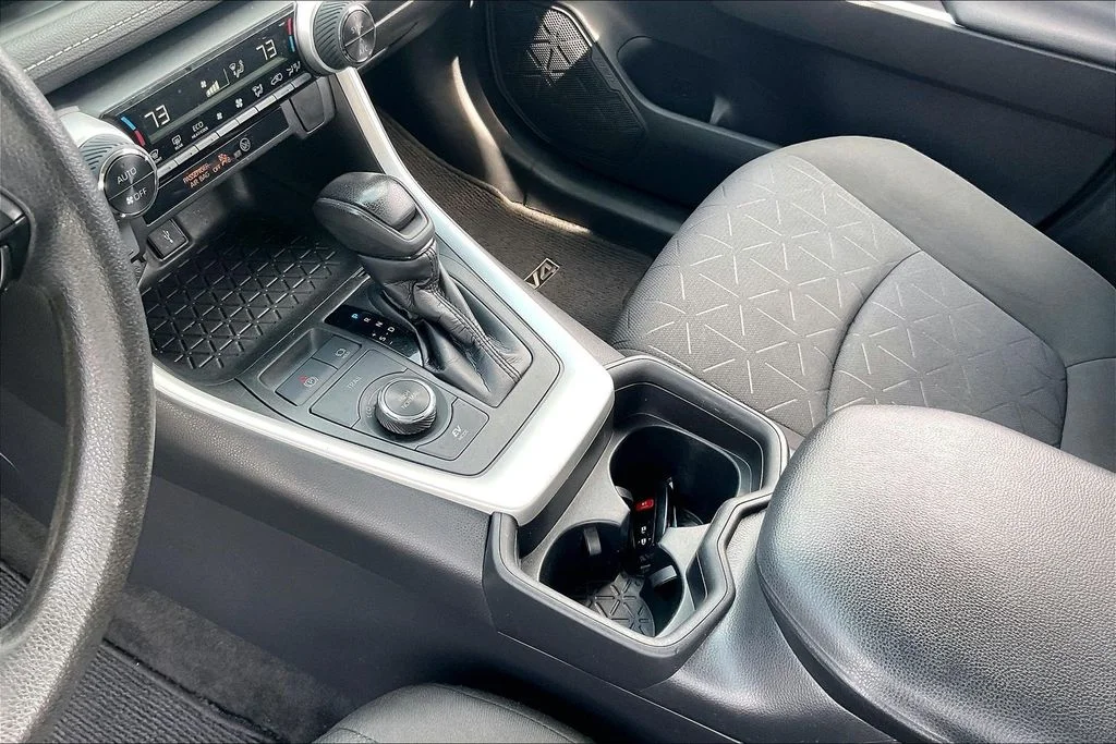 Used 2021 White Toyota XLE image 16